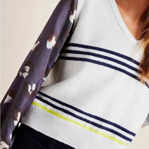 Anthropologie | Long Sleeve Sweater Blouse | Floral Stripe - Picture 2 of 6